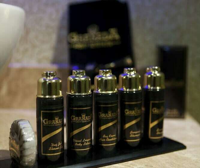 اتاق استاندارد با چشم‌انداز دریا, Granada Luxury Okurcalar