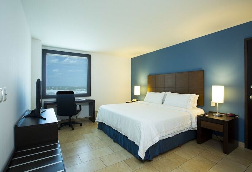 سوییت, Holiday Inn Express Mérida, An Ihg