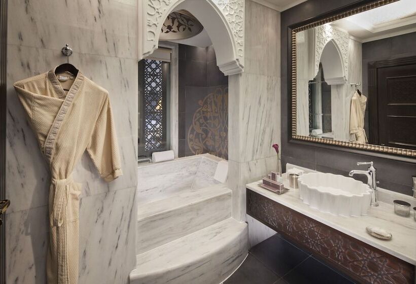 اتاق لوکس با چشم‌انداز دریا, Jumeirah Zabeel Saray Dubai