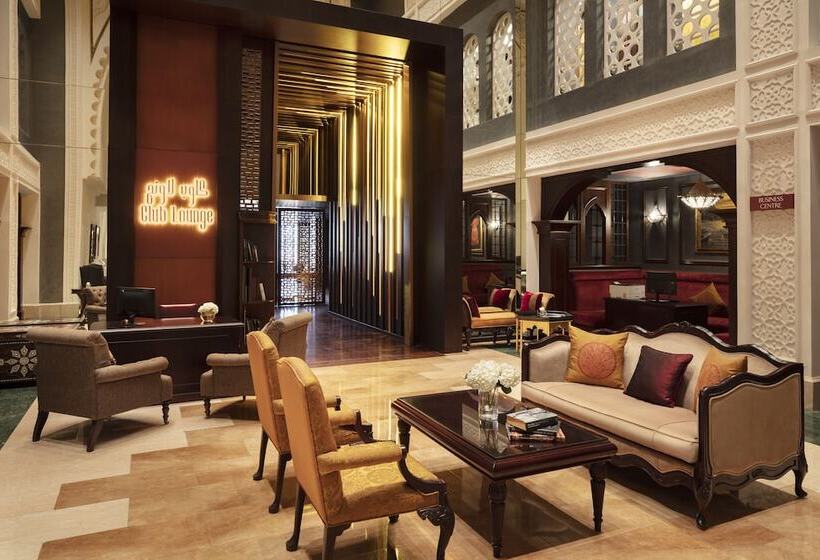 带大床的俱乐部房间, Jumeirah Zabeel Saray