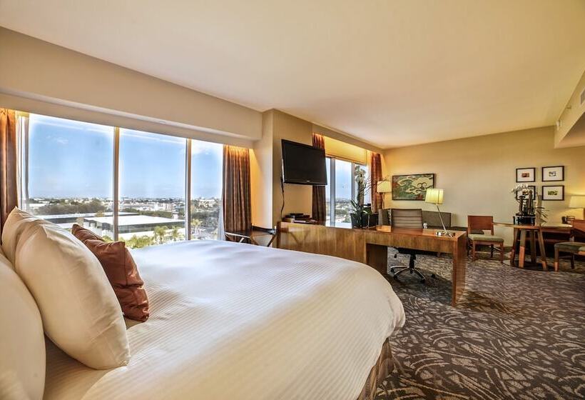 سوییت, Miyako Hybrid Hotel Torrance