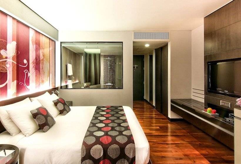 اتاق لوکس با چشم‌انداز شهر, Park Plaza Bangkok Soi 18