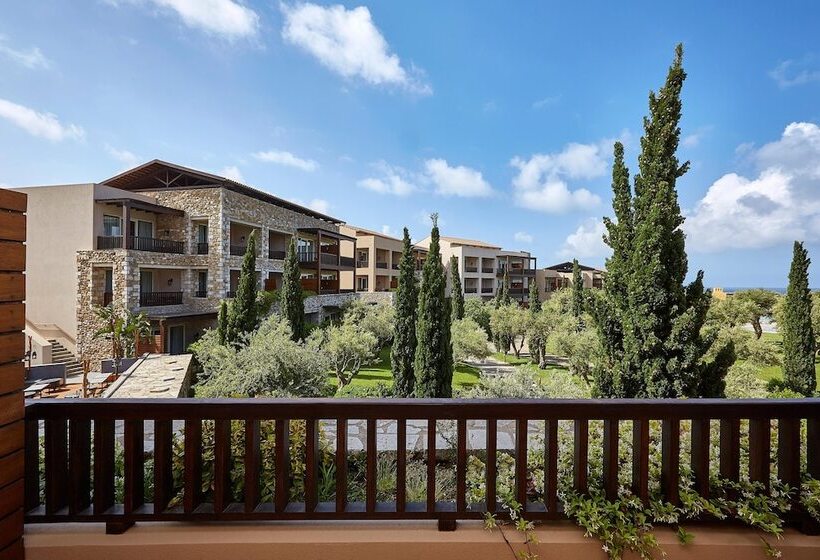 اتاق لوکس با چشم‌انداز باغ, The Westin Resort Costa Navarino