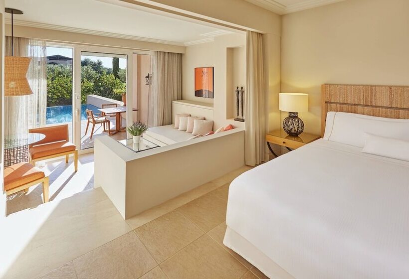 اتاق سوپریور با چشم‌انداز باغ, The Westin Resort Costa Navarino