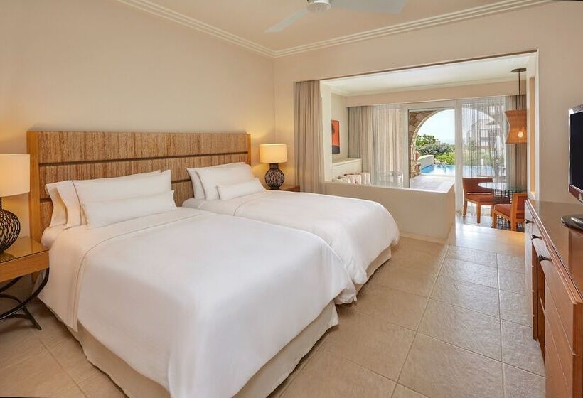 اتاق سوپریور با چشم‌انداز باغ, The Westin Resort Costa Navarino
