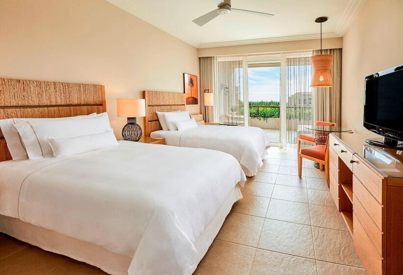 اتاق لوکس با چشم‌انداز باغ, The Westin Resort Costa Navarino