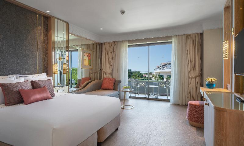 اتاق استاندارد با چشم‌انداز باغ, The Westin Resort Costa Navarino