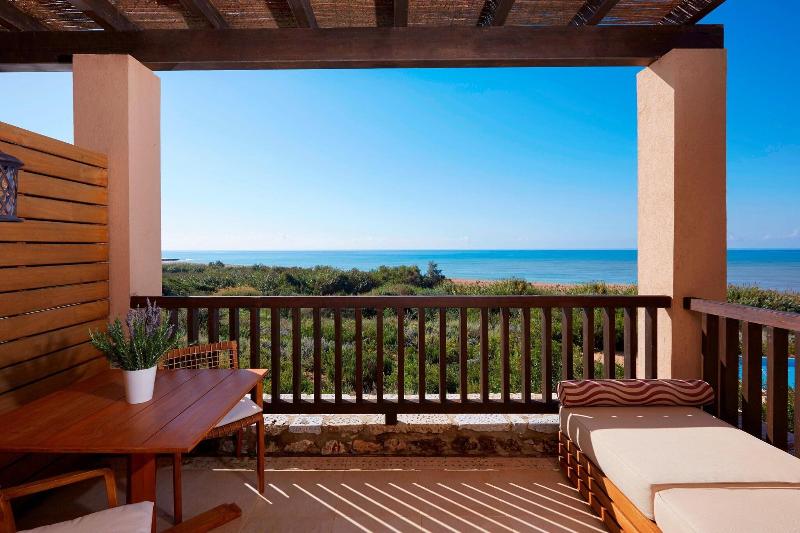 اتاق پرمیوم با چشم‌انداز دریا, The Westin Resort Costa Navarino