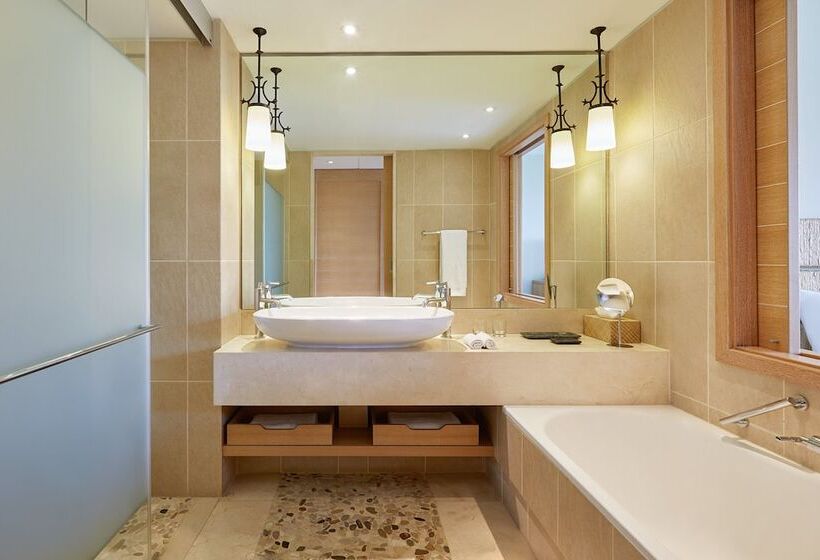 اتاق استاندارد با تخت بزرگ, The Westin Resort Costa Navarino