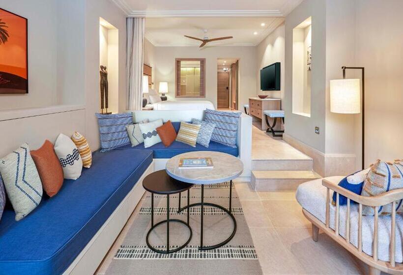 اتاق سوپریور با تخت بزرگ, The Westin Resort Costa Navarino