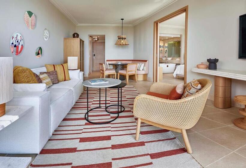 سوئیت پریمیوم, The Westin Resort Costa Navarino