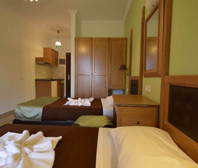 استودیوی استاندارد, Irene Apartments