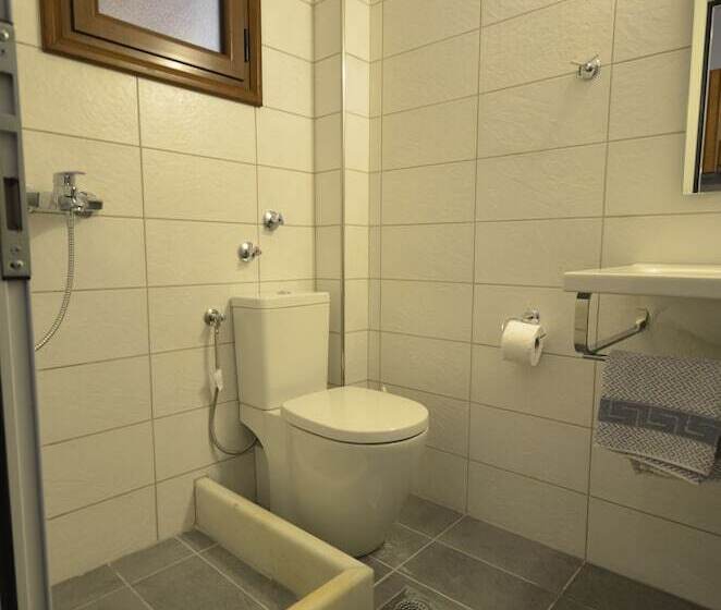 استودیوی استاندارد, Irene Apartments