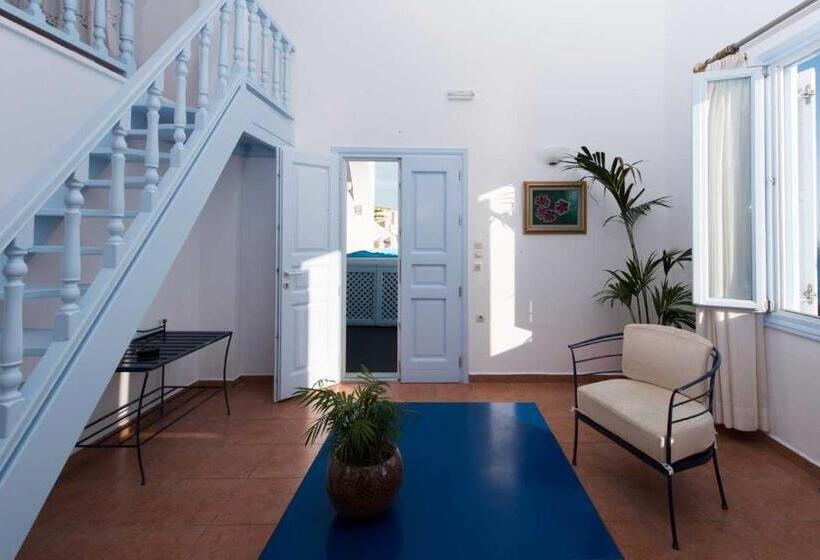 سوییت جونیور, Kastro Suites