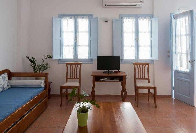 سوییت خانوادگی, Kastro Suites