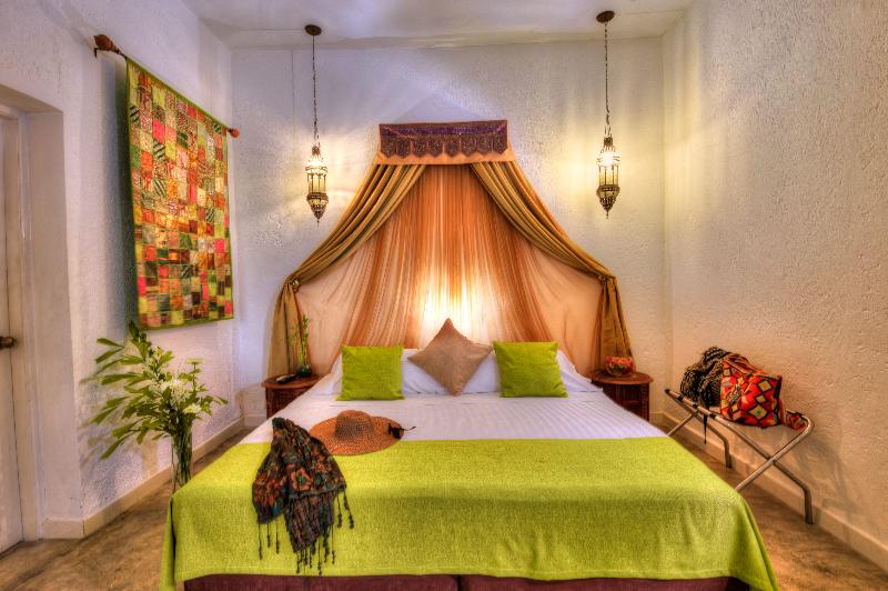 سوییت لوکس, Santorini Resort