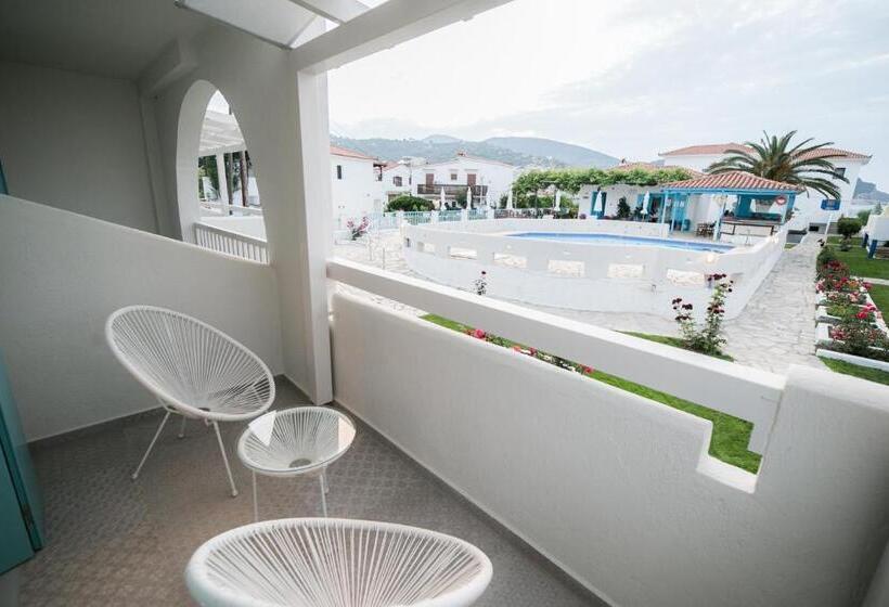 استودیوی لوکس, Sunrise Village Hotel Apartments