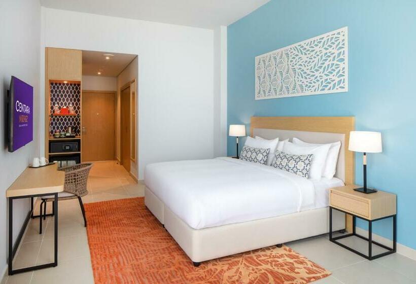 带大床的高级房间, Centara Mirage Beach Resort Dubai