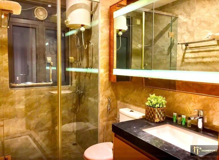 استودیوی استاندارد, R&f Princess Cove At R&f Mall