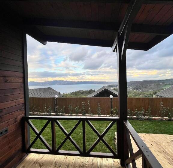 بانگلوی لوکس, Woodlodge Country Sapanca