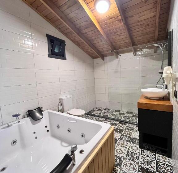 بانگلوی لوکس, Woodlodge Country Sapanca
