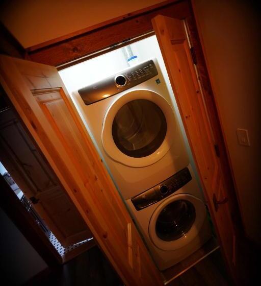 1 Bedroom Apartment Lake View, Ampersand Bay Resort