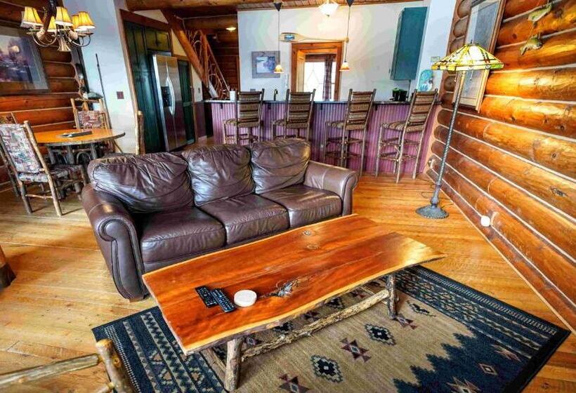 1 Bedroom Apartment Lake View, Ampersand Bay Resort