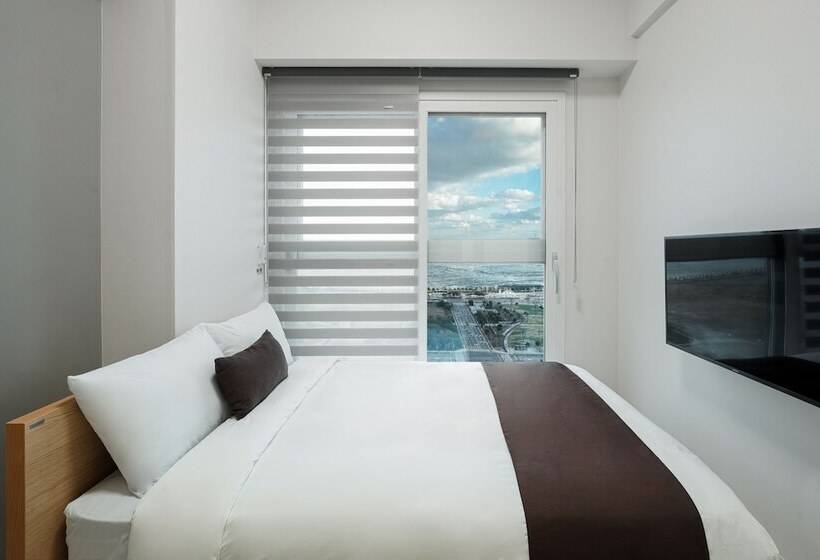 اتاق لوکس با چشم‌انداز دریا, Blue Ocean Residence