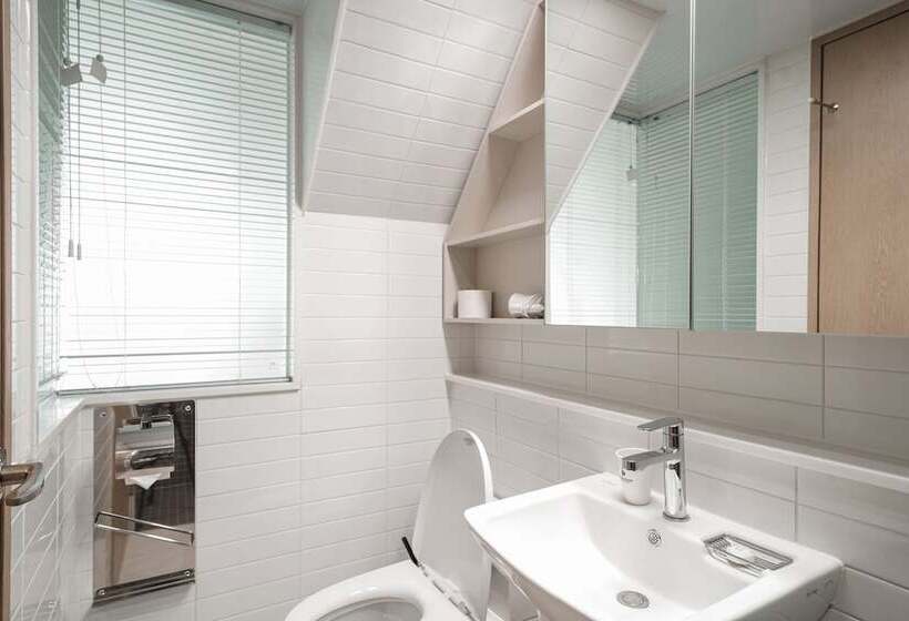 اتاق لوکس با چشم‌انداز شهر, Blue Ocean Residence