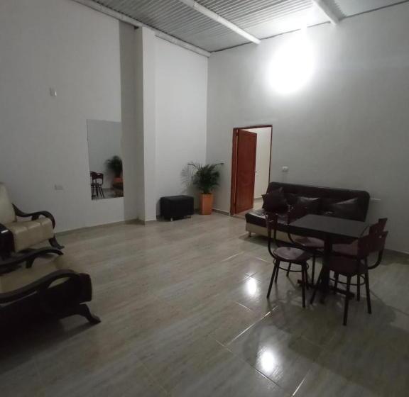 سوییت سوپریور, Yamboró