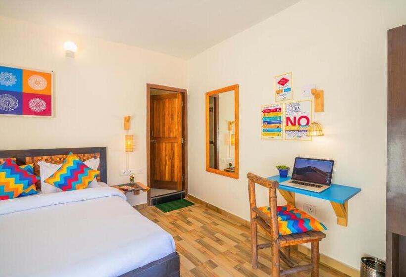 Deluxe Room Mountain View, Gostops Nainital