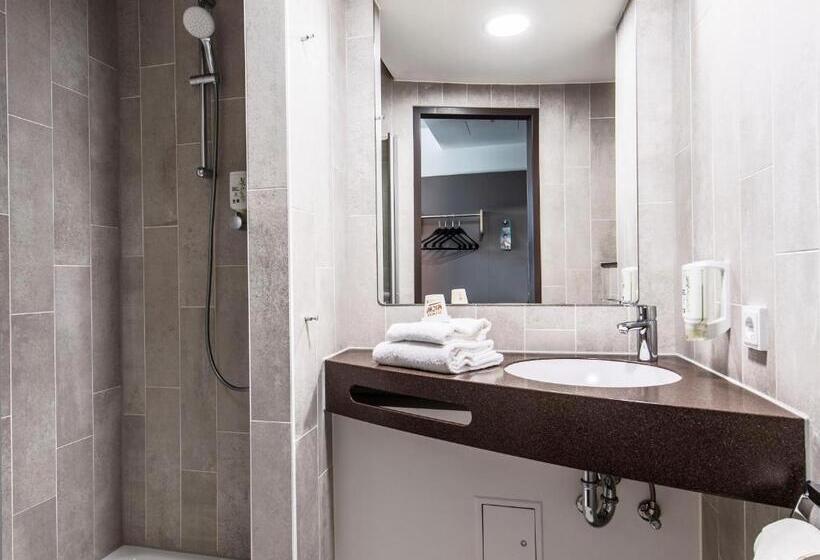 اتاق استاندارد سه نفره, B&b Hotel Augsburg Nord