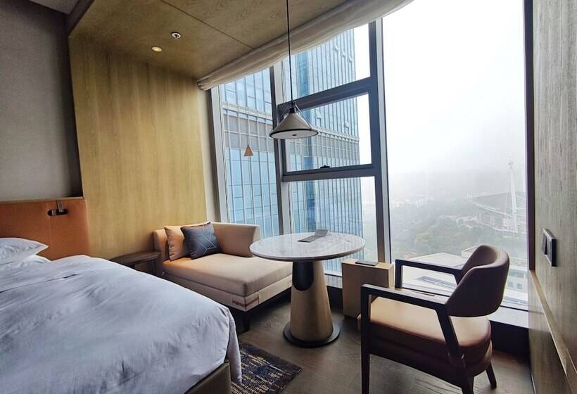 اتاق لوکس, Courtyard By Marriott Luoyang