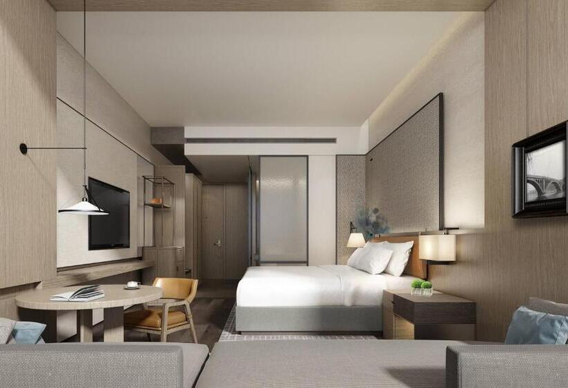 اتاق لوکس با تخت بزرگ, Courtyard By Marriott Luoyang