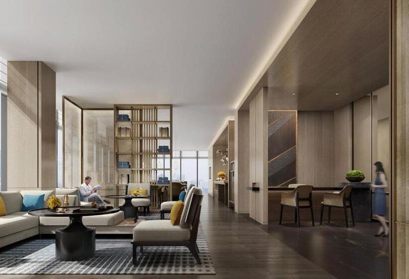 اتاق اجرایی با تخت بزرگ, Courtyard By Marriott Luoyang