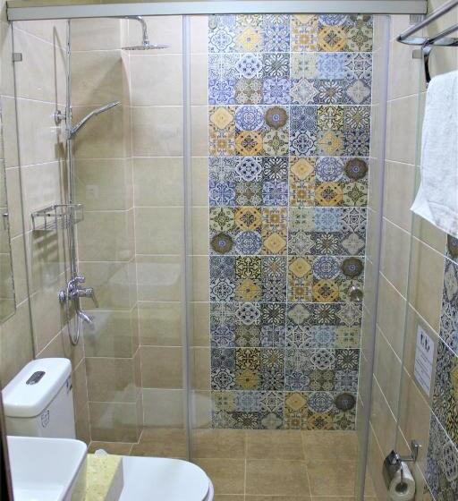اتاق لوکس, Grand Vizir