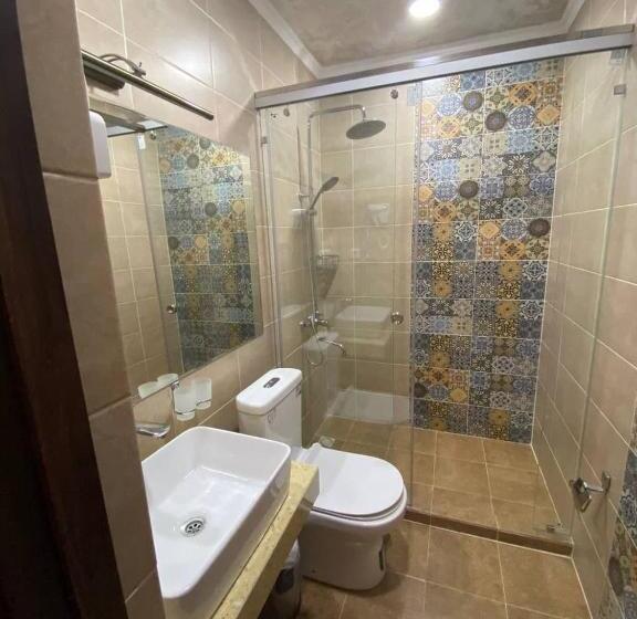اتاق لوکس, Grand Vizir