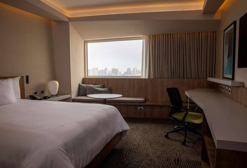 Standard Room Double Bed City View, Hilton Garden Inn Lima Miraflores