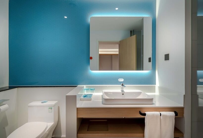 اتاق استاندارد با چشم‌انداز, Holiday Inn Express Jinan Airport Zone, An Ihg