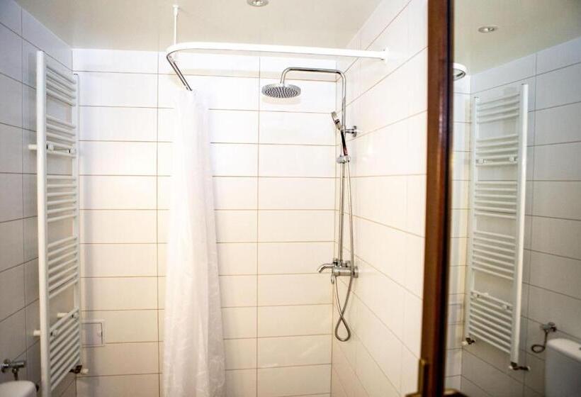 اتاق لوکس, Vila Swe Sar