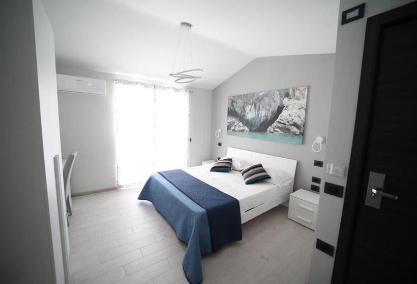 اتاق لوکس با بالکن, Isoladino B&b Sweet Home