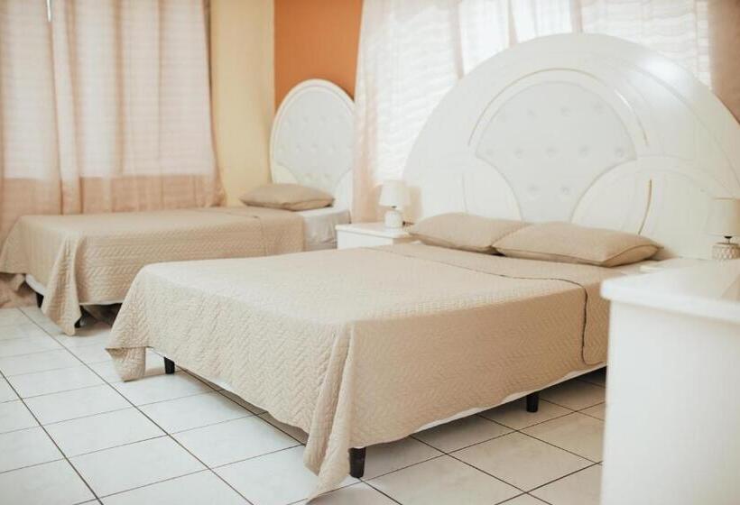اتاق استاندارد سه نفره, Condesa