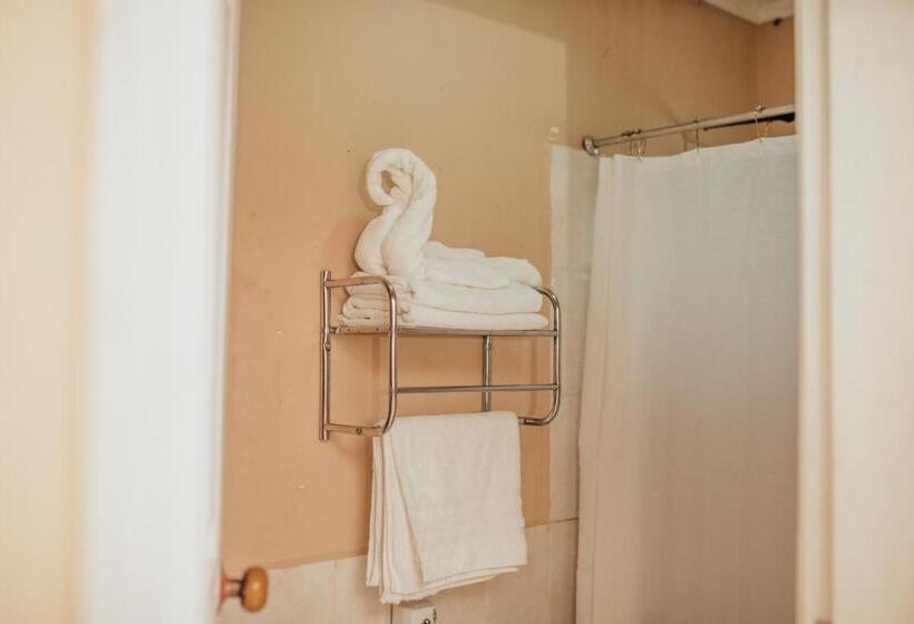 اتاق کلاسیک چهارنفره, Condesa
