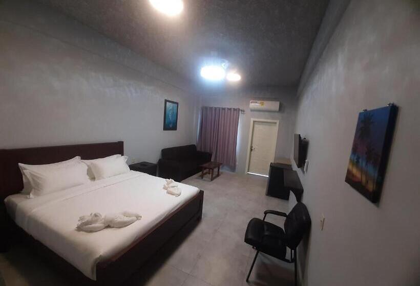 سوییت جونیور با بالکن, Coral View Hotel & Resort