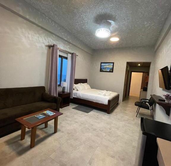 سوییت جونیور با چشم‌انداز دریا, Coral View Hotel & Resort