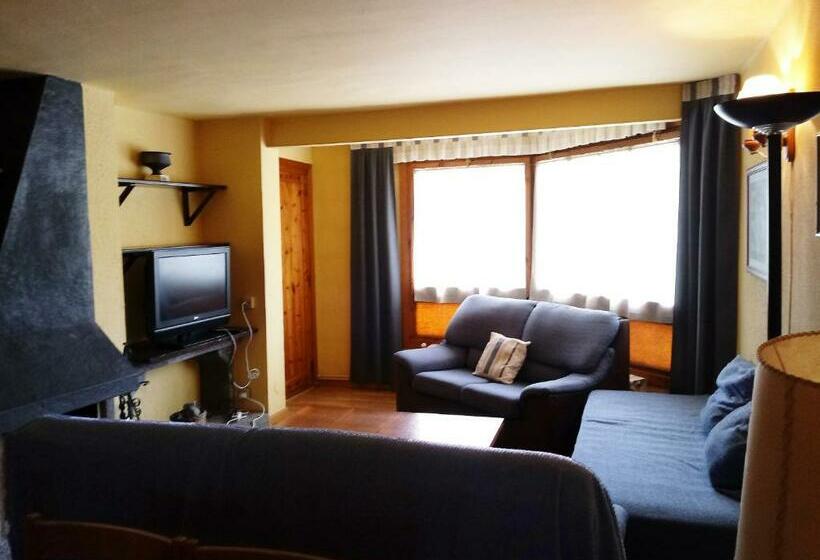 استودیوی استاندارد, Apartamentos 3000 Formigal