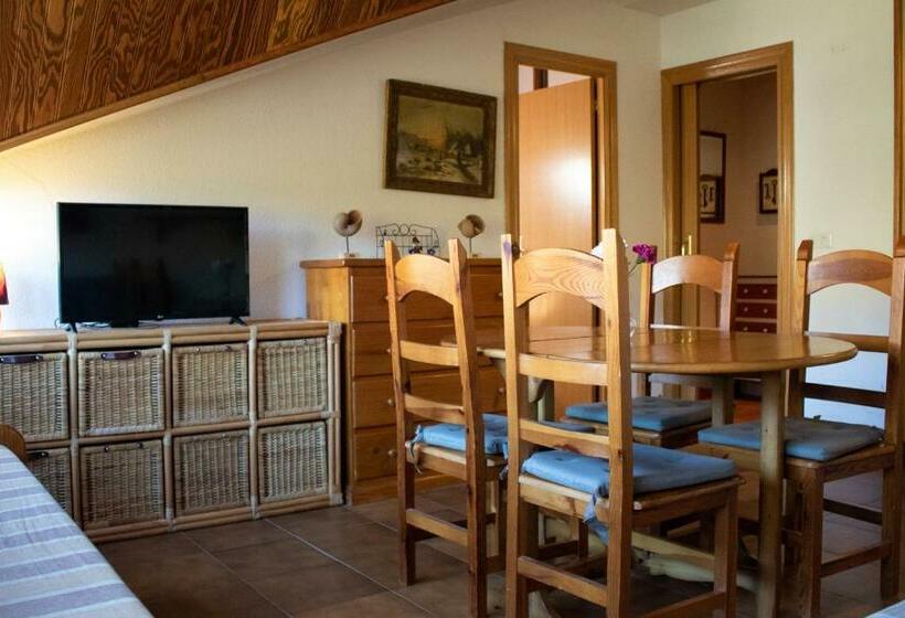 2 Bedroom Apartment, Apartamentos 3000 Formigal