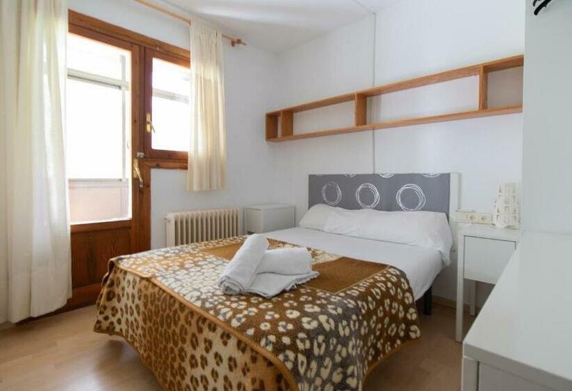 2 Bedroom Apartment, Apartamentos 3000 Formigal