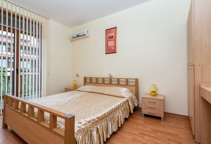 Apartament 2 Dormitoare cu Priveliște către Mare, Garden Of Eden Complex