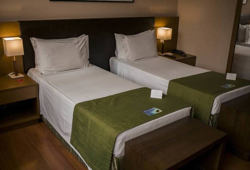 Chambre Standard, Golden Tulip Porto Vitoria